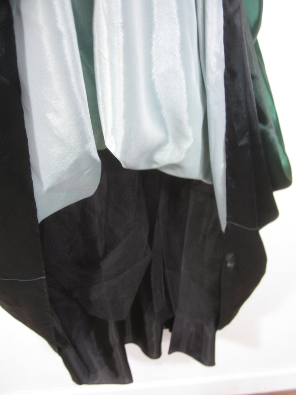 Ignite Evenings NEW Size 18 Ombre Satin Boat Neck Ball Gown Black Green Formal - Picture 9 of 15